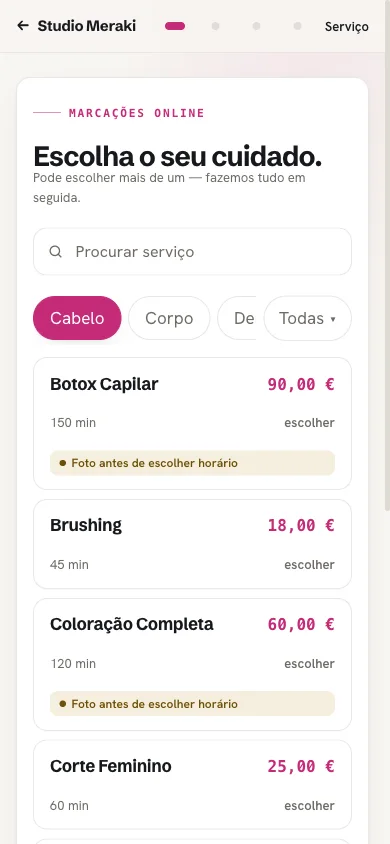 Escolha de serviço na vitrine, com duração, preço e aviso de foto